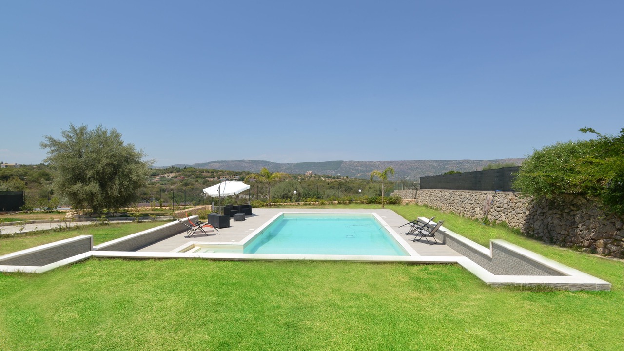 Photo of Outdoor in Solarino