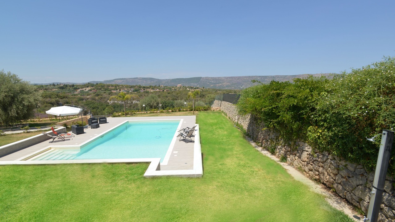 Photo of Outdoor in Solarino