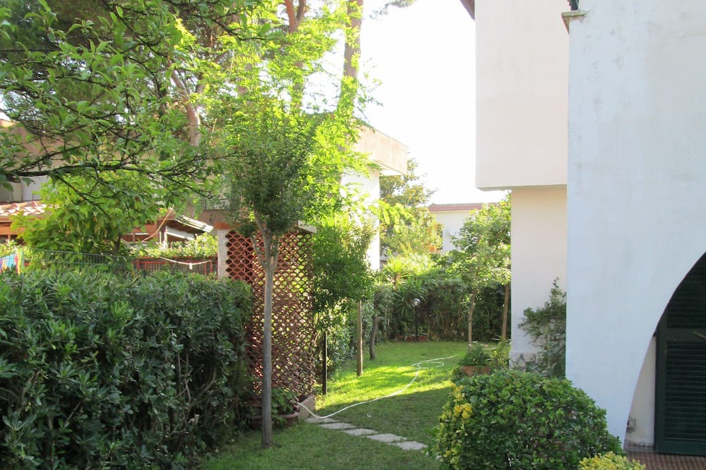 Photo of Others in Baia Domizia