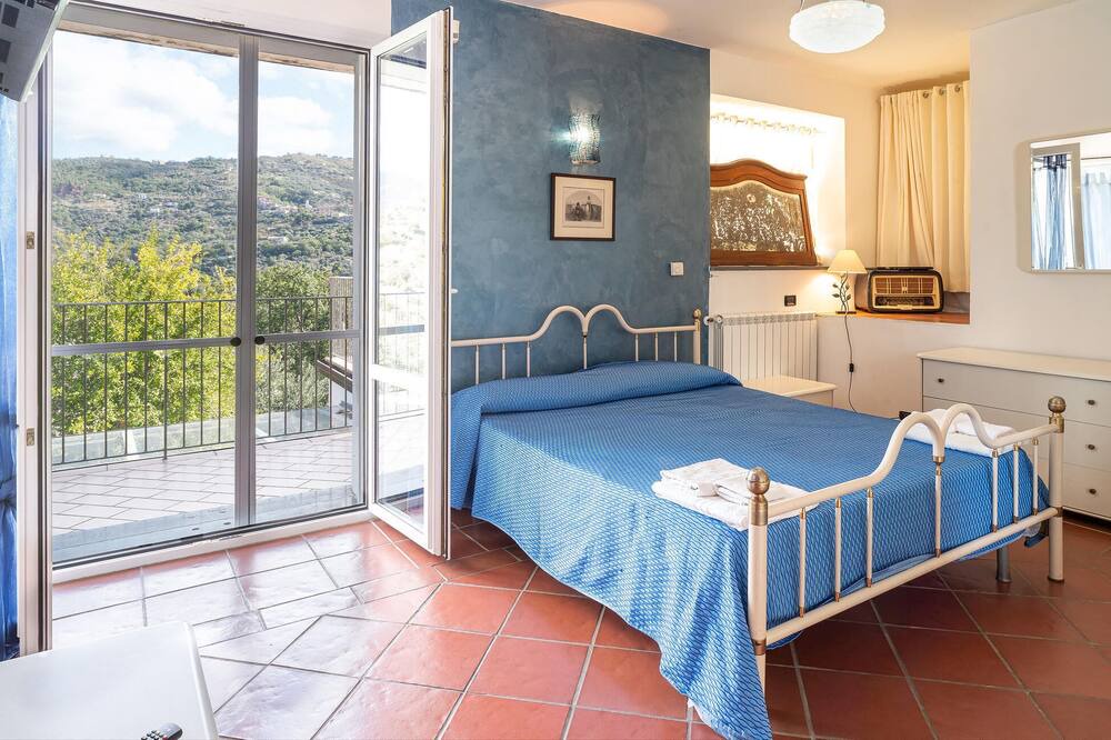 Photo of Bedroom in Pollica