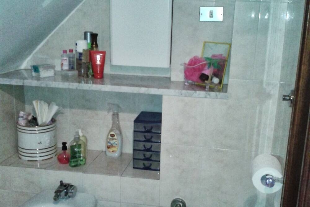 Photo of Bathroom in Gianola