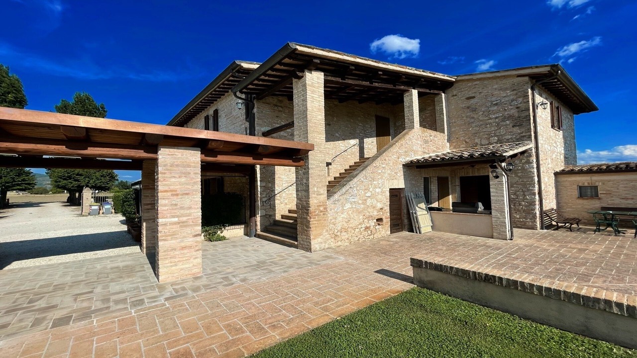 Photo of Outdoor in Limiti