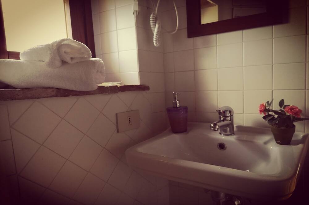 Photo of Bathroom in San Venanzo