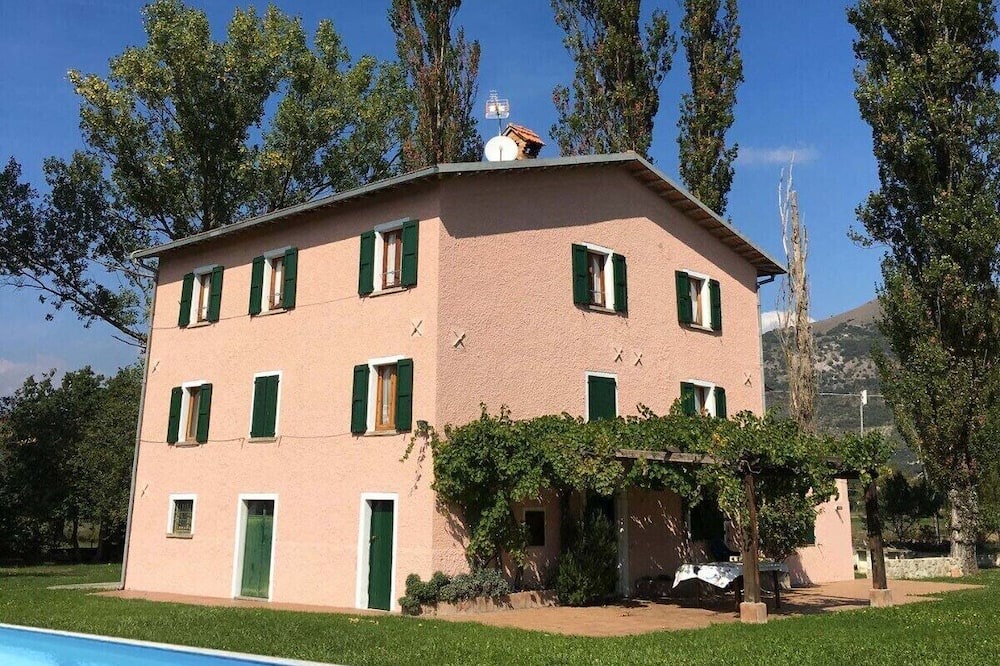 Photo of Outdoor in Nerbisci