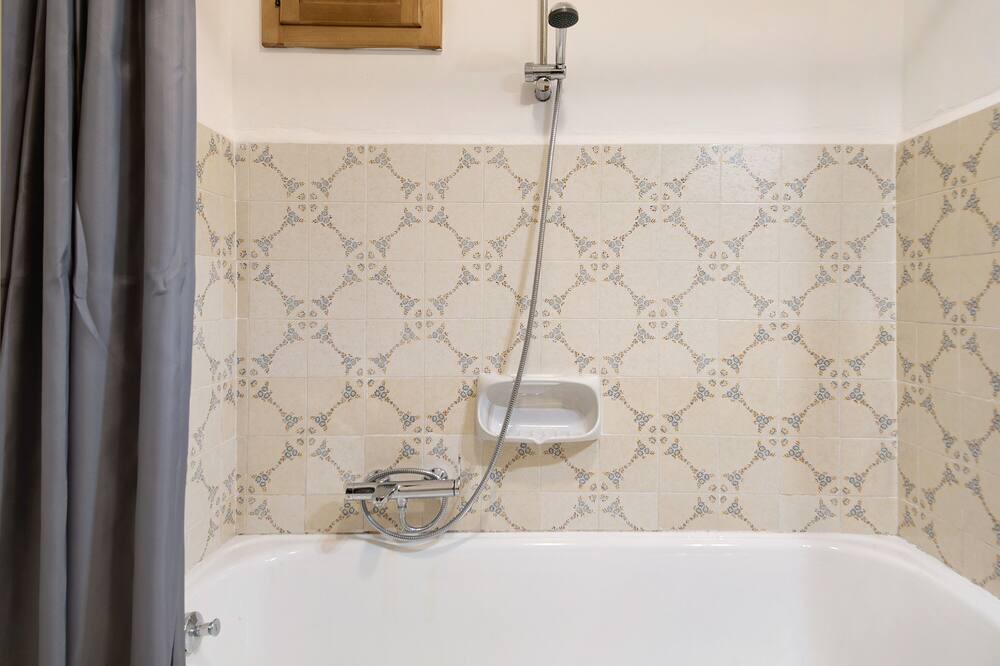 Photo of Bathroom in Borzonasca