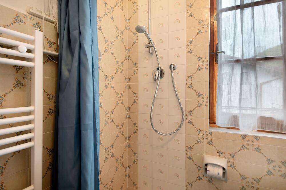 Photo of Bathroom in Borzonasca