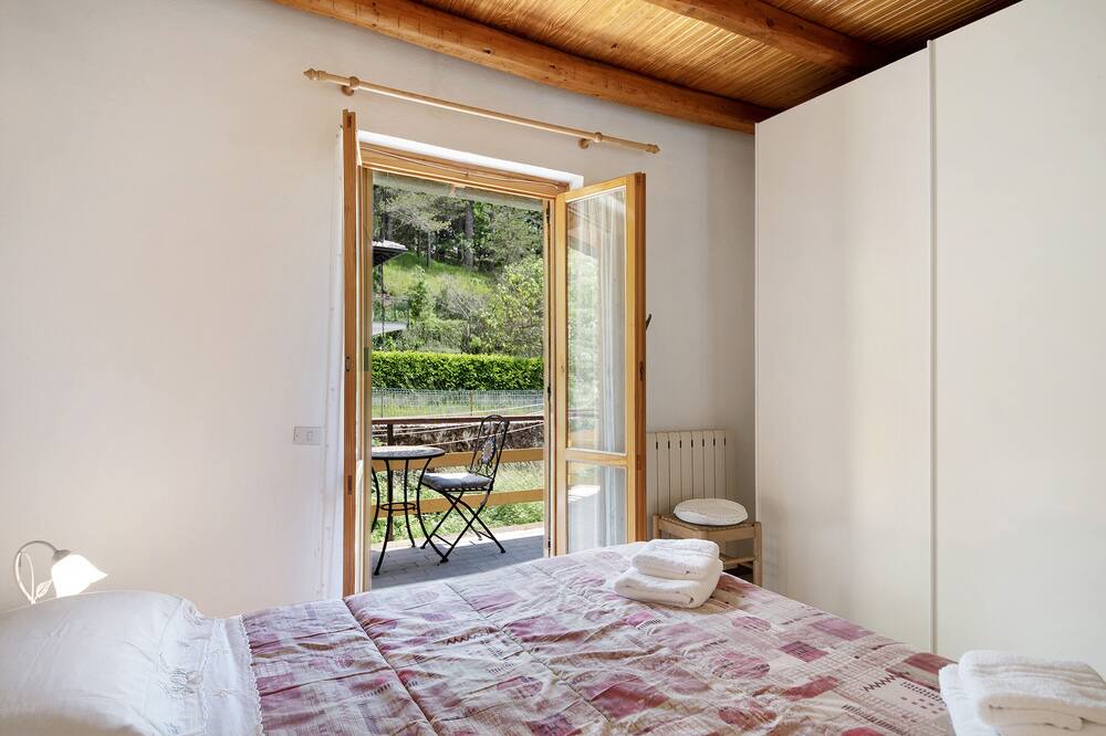 Photo of Bedroom in Borzonasca