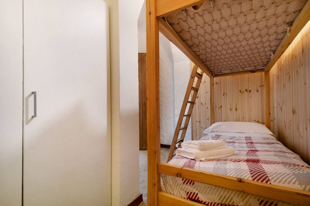 Photo of Bedroom in Borzonasca