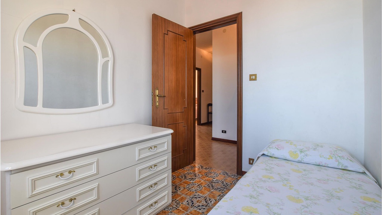 Photo of Bedroom in Montepaone Lido