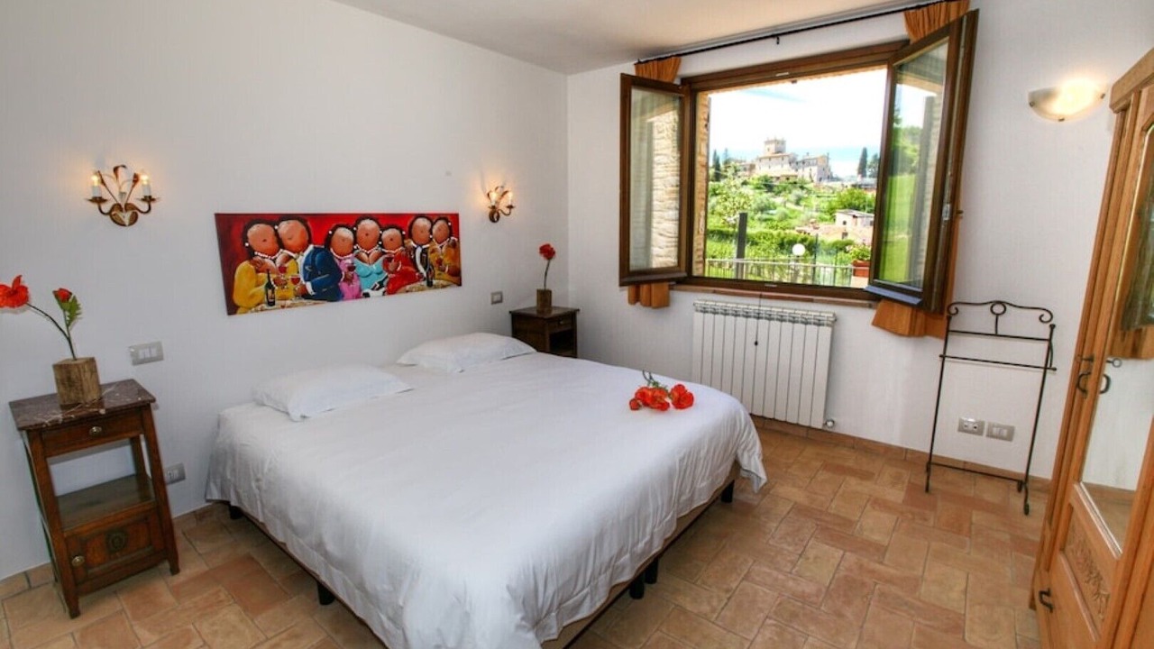 Photo of Bedroom in Todi