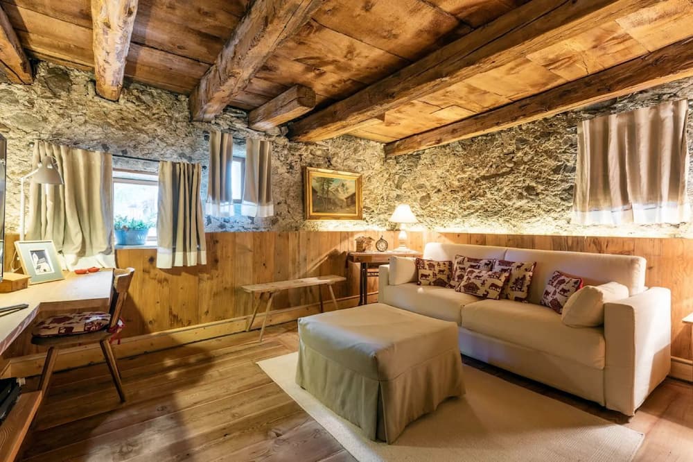 Photo of Livingroom in Laudes