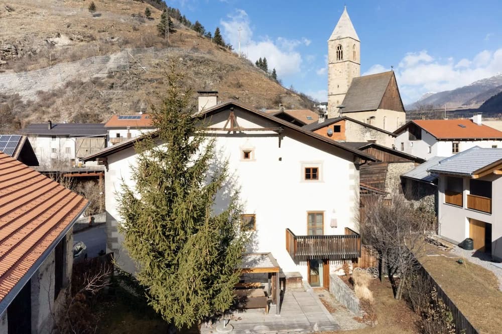 Photo of Outdoor in Laudes