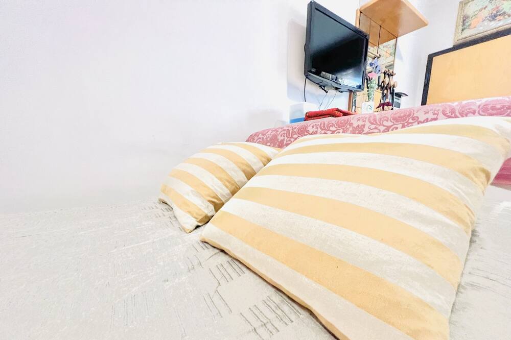 Photo of Bedroom in Bussana