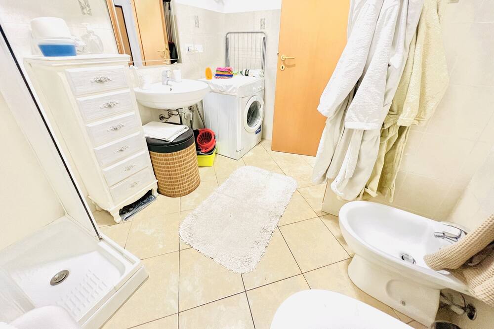 Photo of Bathroom in Bussana