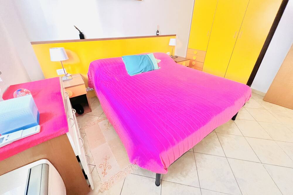 Photo of Bedroom in Bussana
