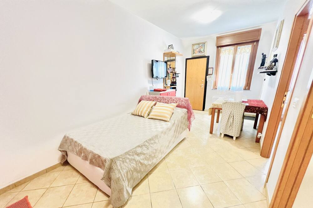 Photo of Bedroom in Bussana