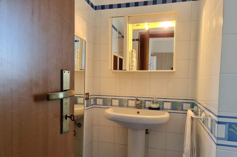 Photo of Bathroom in Cava Manara