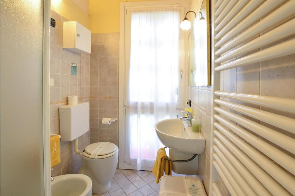 Photo of Bathroom in Porotto