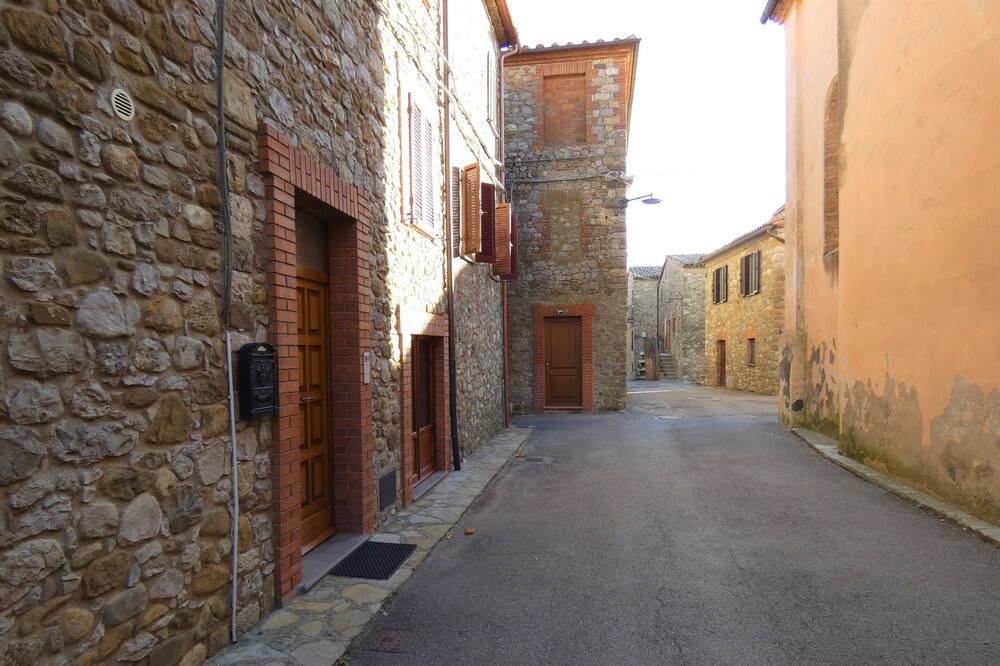 Photo of Others in Parrano