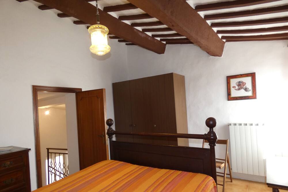 Photo of Bedroom in Parrano