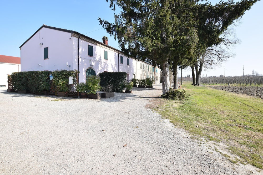 Photo of Outdoor in Porotto