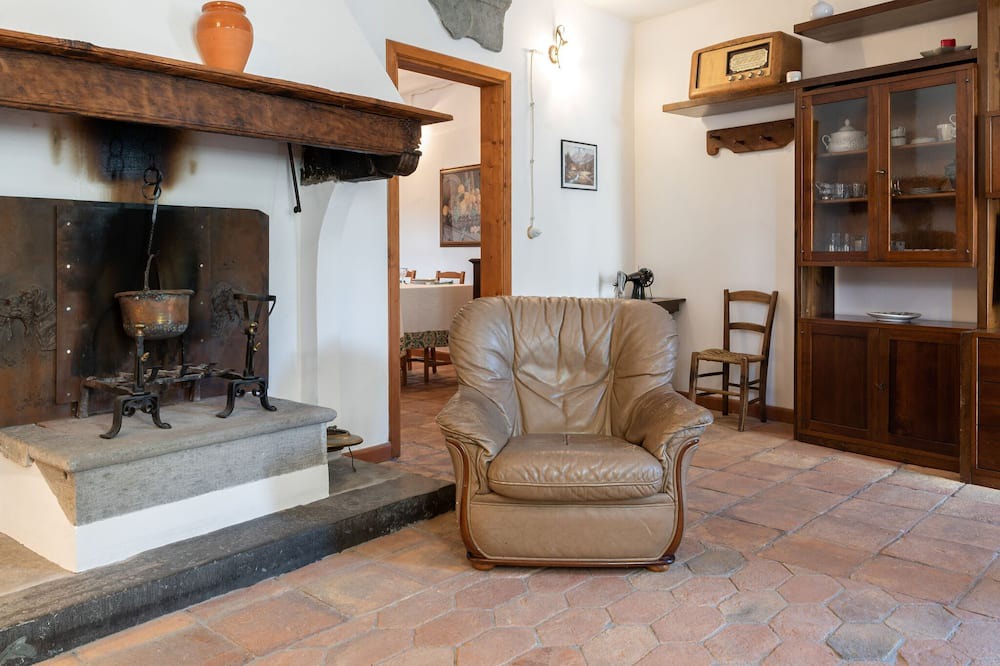Photo of Livingroom in Argigliano
