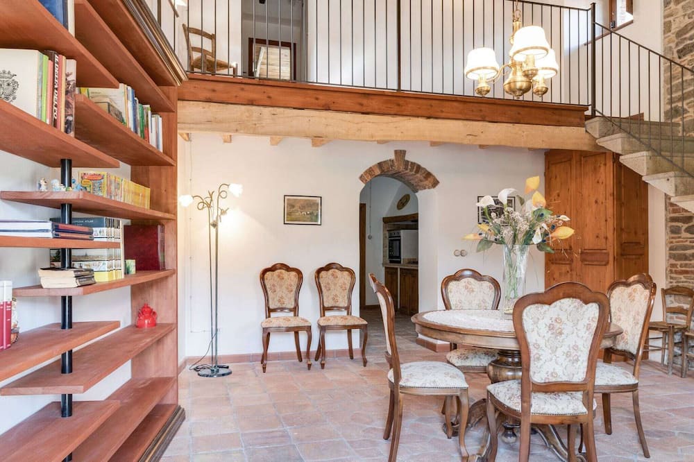 Photo of Livingroom in Argigliano