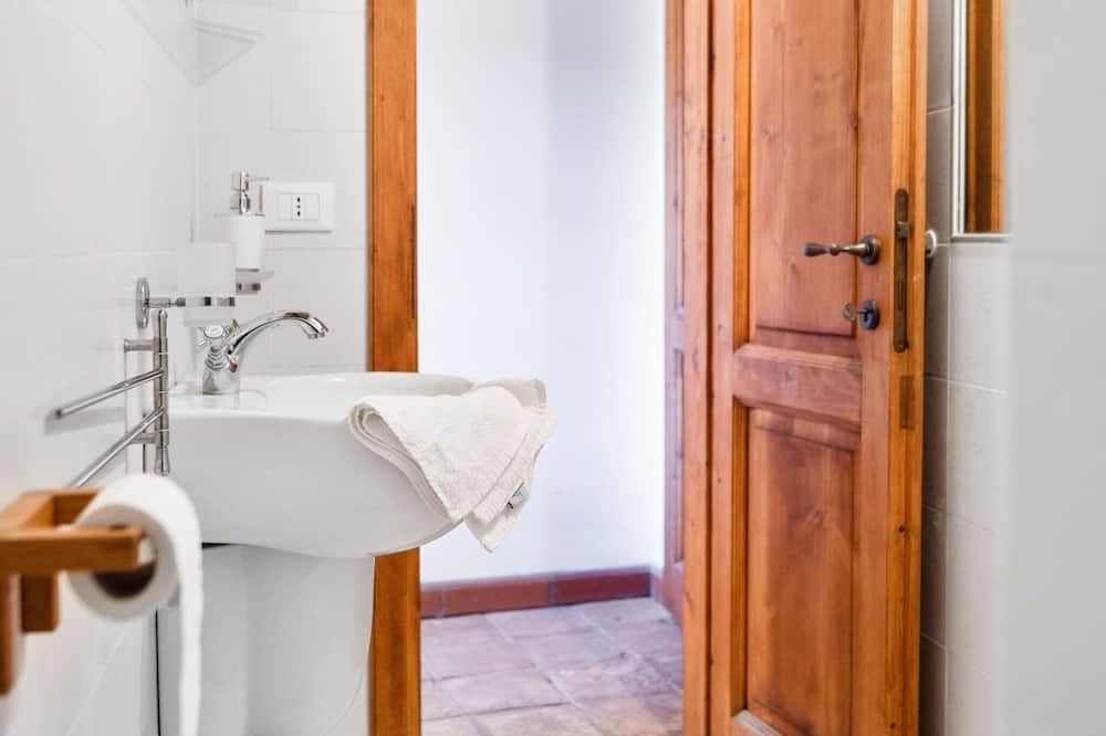 Photo of Bathroom in Argigliano