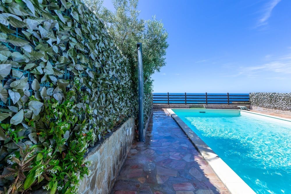 Photo of Outdoor in Geremeas