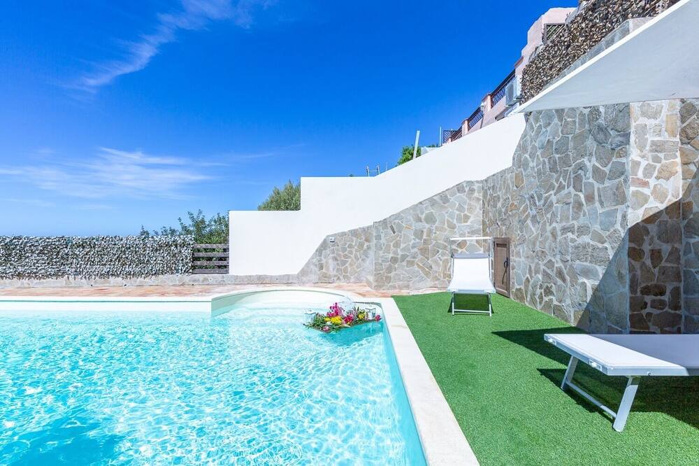 Photo of Outdoor in Geremeas