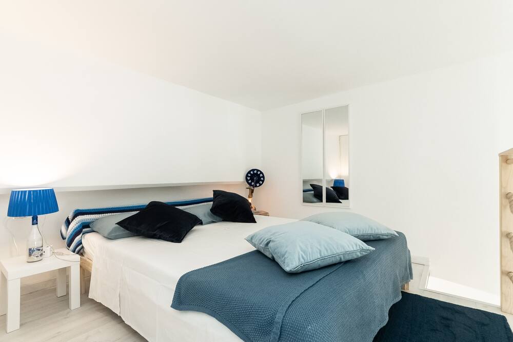 Photo of Bedroom in Quinto al Mare