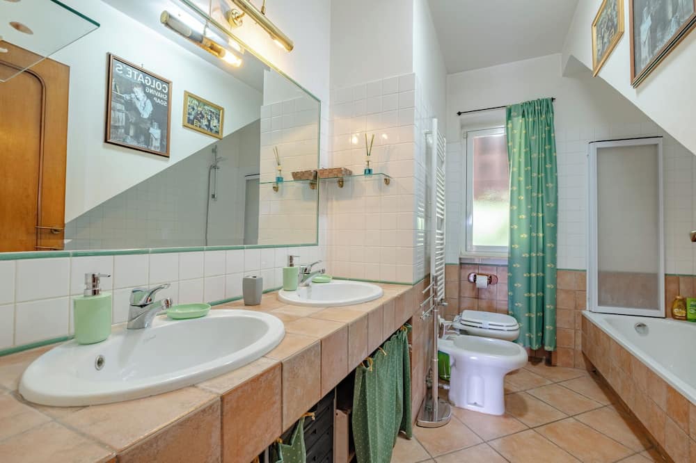 Photo of Bathroom in Lake Garda
