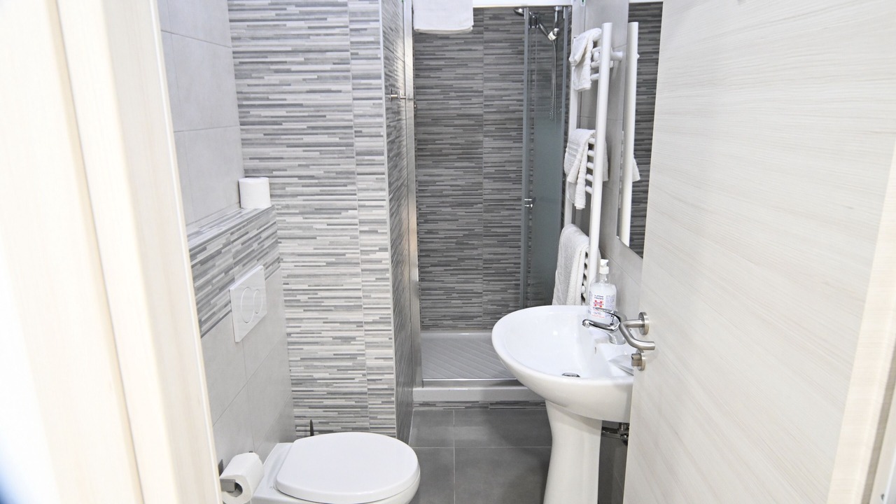 Photo of Bathroom in Quartiere XX Ardeatino