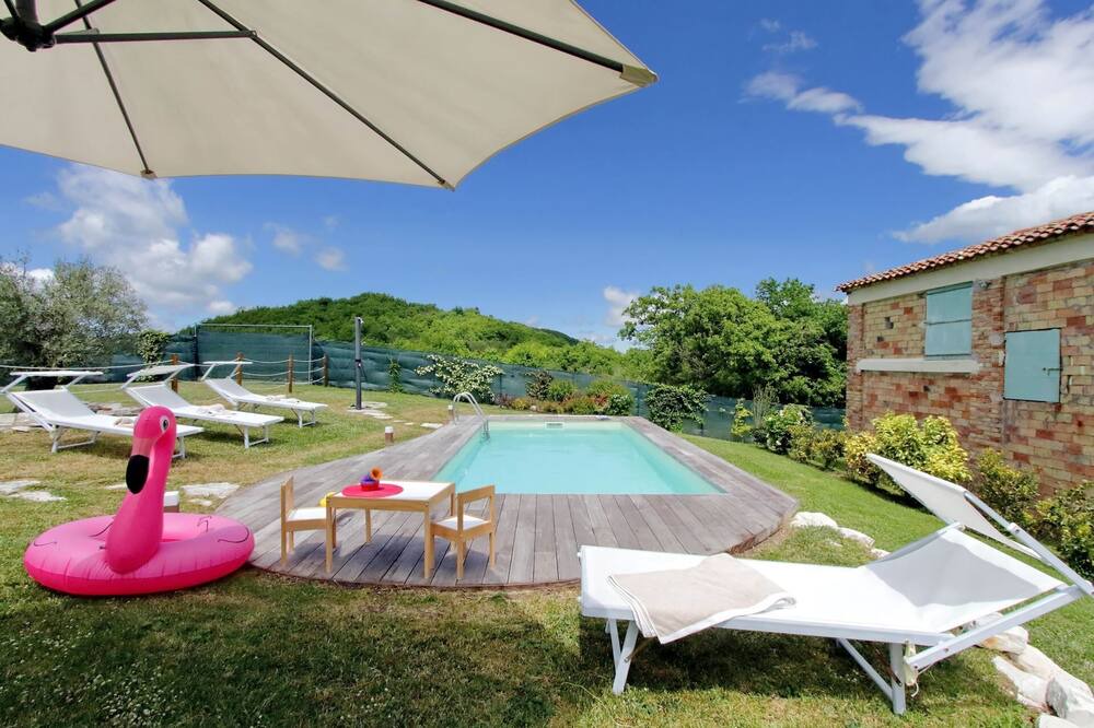 Photo of Outdoor in Genga