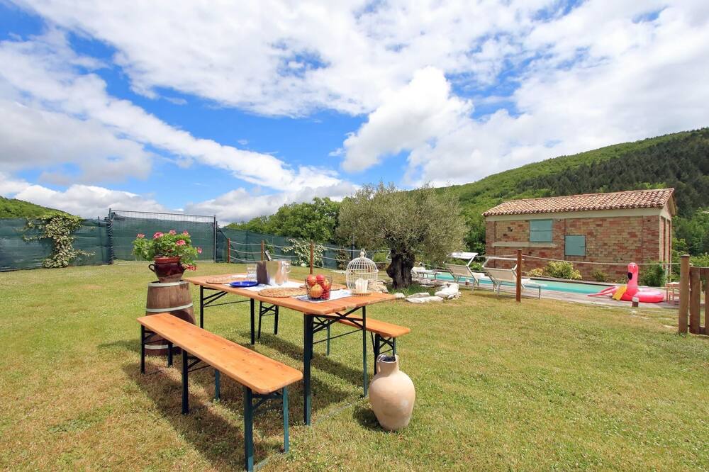 Photo of Outdoor in Genga