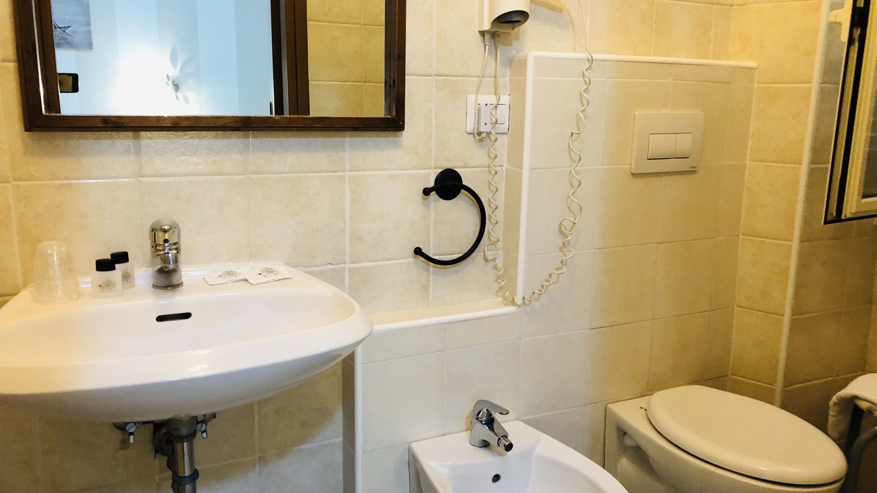Photo of Bathroom in Minturno