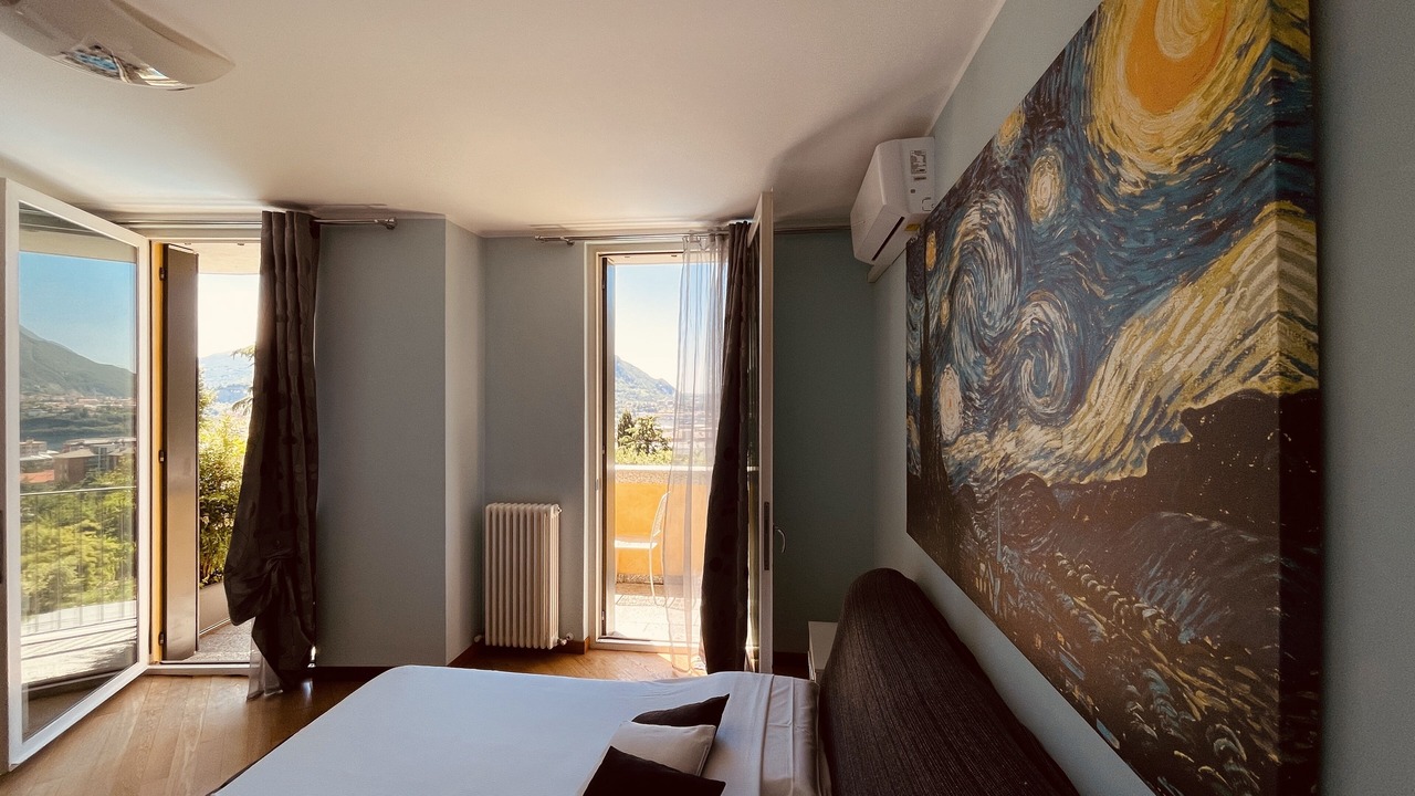 Photo of Bedroom in Lecco