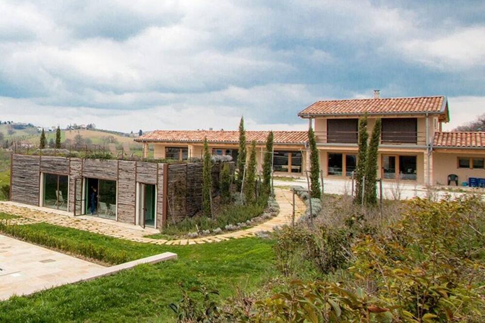 Photo of Outdoor in Falerone