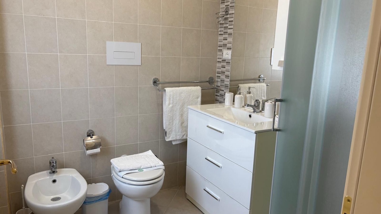 Photo of Bathroom in Gallico Marina