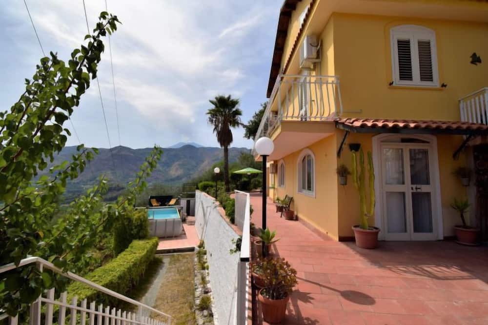 Photo of Outdoor in Mitogio