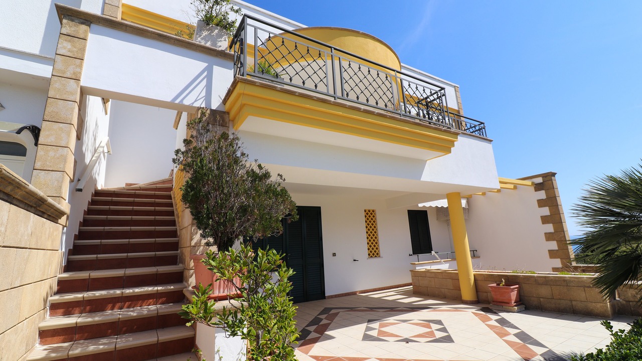 Photo of Patio Balcony in Castro Marina
