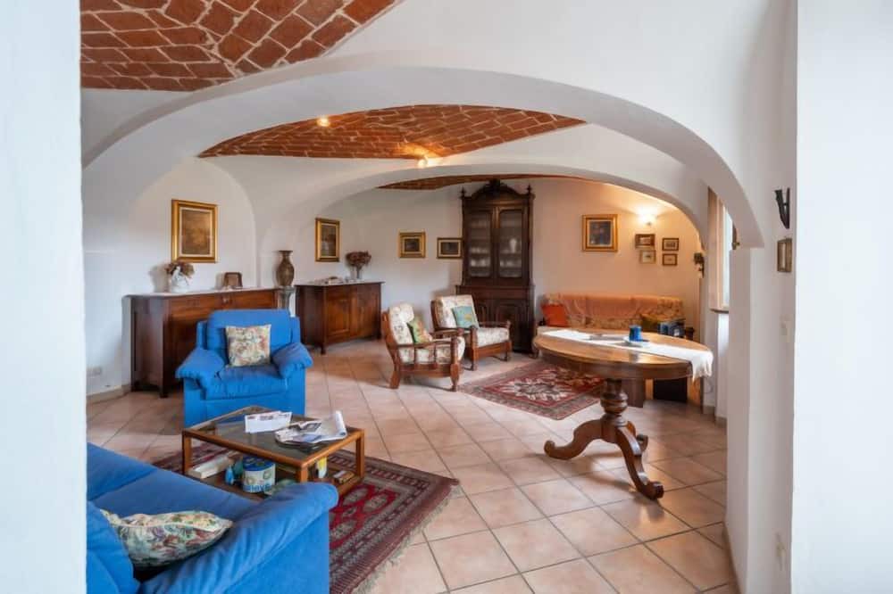Photo of Livingroom in Cerro Tanaro