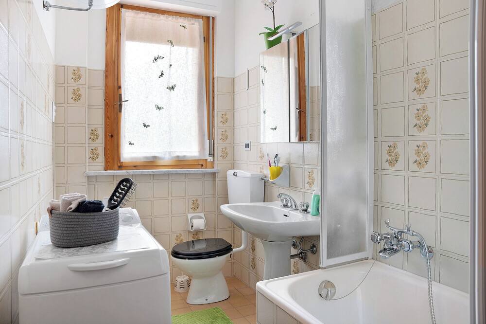 Photo of Bathroom in Entracque