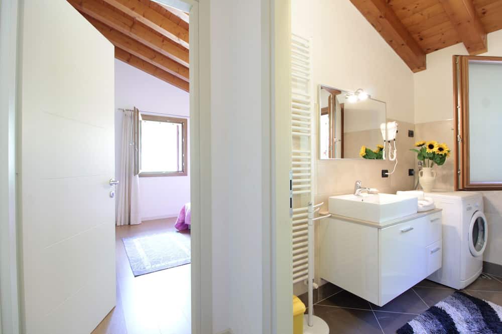 Photo of Bathroom in Miane