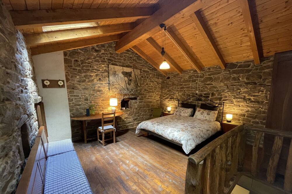 Photo of Bedroom in Borgo Val di Taro