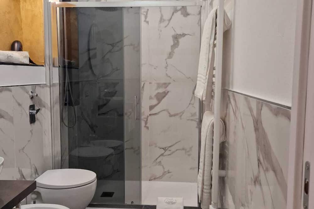 Photo of Bathroom in Gorla