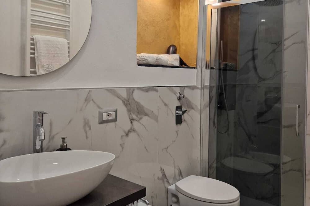Photo of Bathroom in Gorla