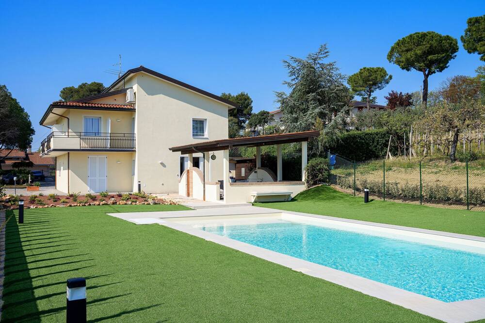 Photo of Outdoor in Mombaroccio