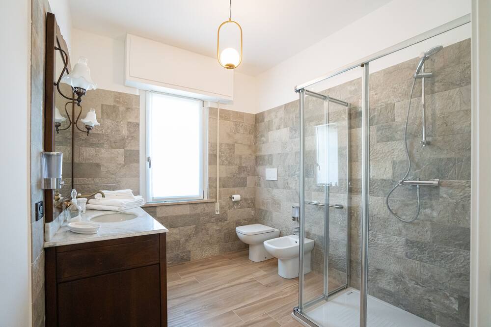 Photo of Bathroom in Mombaroccio