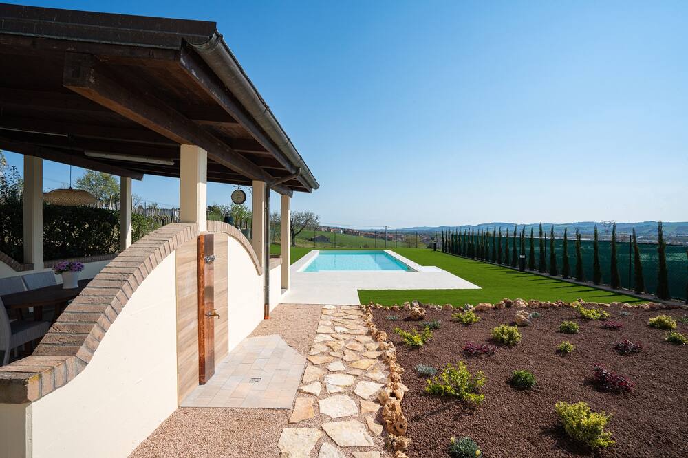 Photo of Outdoor in Mombaroccio